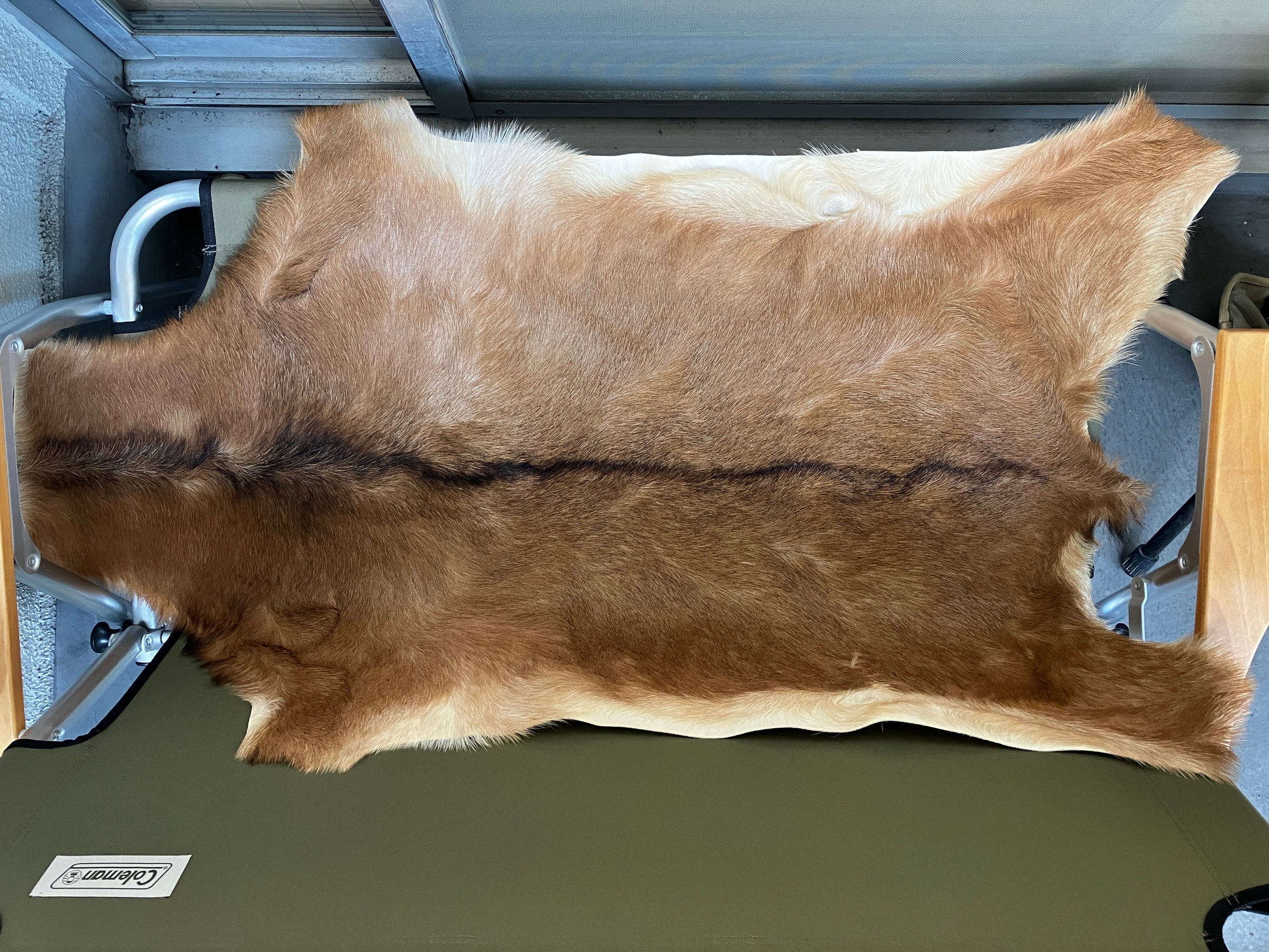 ヤギ毛皮【お座敷・ハイバックの椅子におすすめ】 | ボッコル